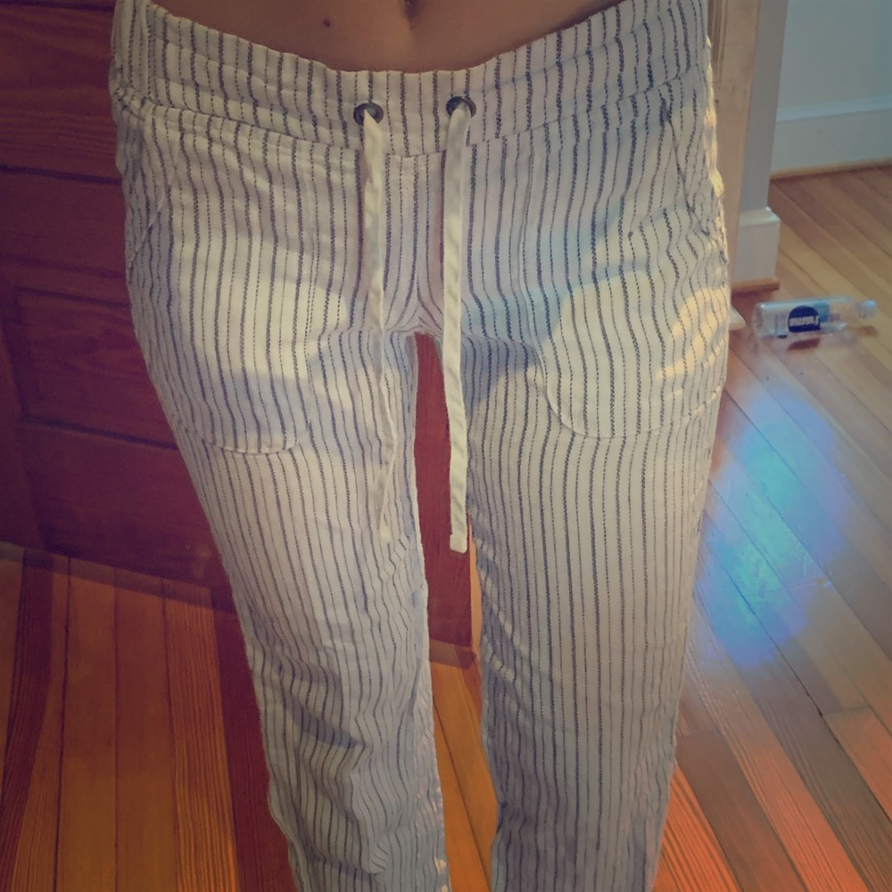Athleta white and black stripped pants